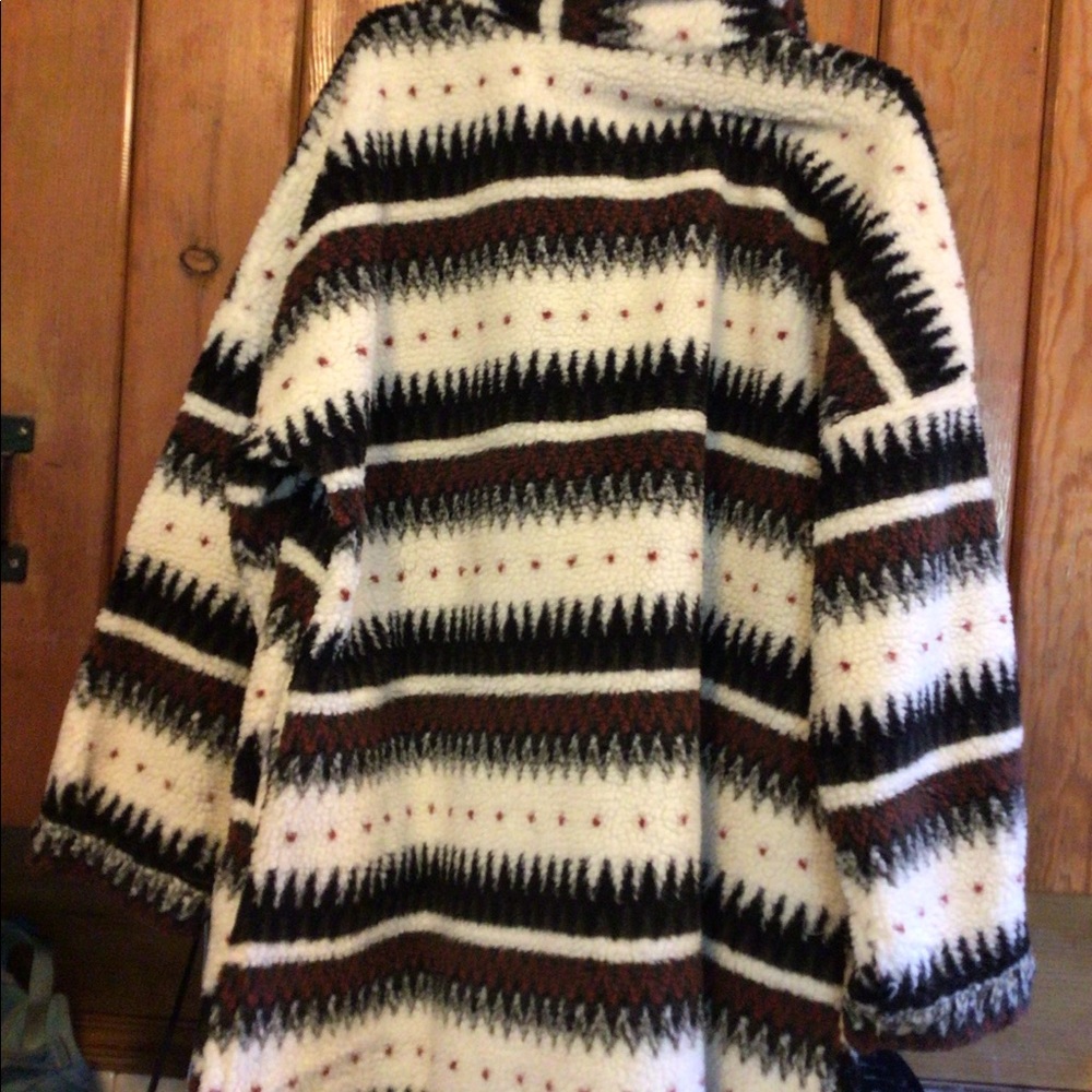 1 left !  SALE Alpine  Snow Over sized plush teddy shacket - Picture 7 of 11